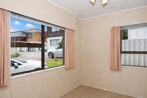 Photo of property in 5/116 Pakuranga Road, Pakuranga, Auckland, 2010