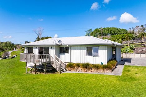 Photo of property in 11 Lupis Way, Kaiwaka, 0573