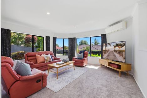 Photo of property in 15 Ashgrove Place, Ohauiti, Tauranga, 3112