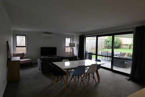 Photo of property in 8 Parkgrove Crescent, Pokeno, 2402