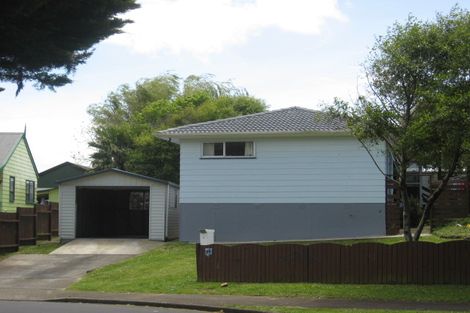 Photo of property in 3 Matua Place, Clendon Park, Auckland, 2103