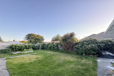 Photo of property in 37 Springbank Street, Bryndwr, Christchurch, 8053