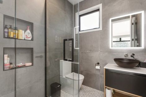 Photo of property in 122a Clyde Road, Ilam, Christchurch, 8041