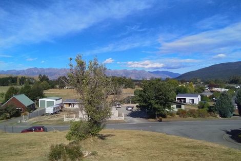 Photo of property in 19 Muriwai Drive, Manapouri, 9679