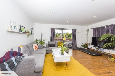 Photo of property in 47a Rehia Road, Massey, Auckland, 0614