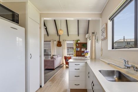 Photo of property in 2/17 Ranui Road, Stoke, Nelson, 7011