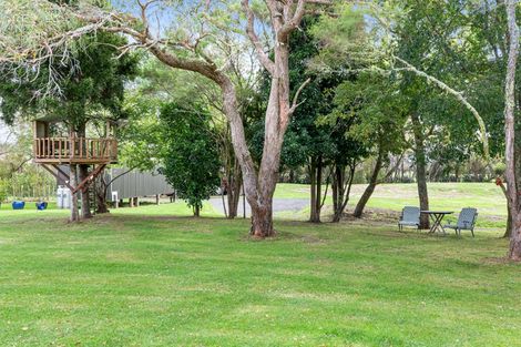 Photo of property in 198 Rautawhiri Road, Helensville, 0875