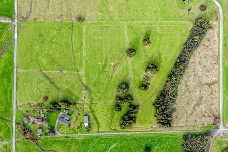 Photo of property in 390 Robertson Road, Harihari, 7884