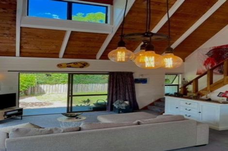 Photo of property in 6 Shearwater Street, One Tree Point, 0118