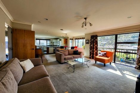 Photo of property in 3 Gybe Place, Whitby, Porirua, 5024