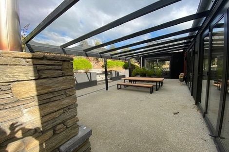 Photo of property in 17 Rannoch Drive, Jacks Point, Queenstown, 9371