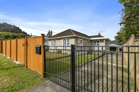Photo of property in 24 Castlerea Street, Wainuiomata, Lower Hutt, 5014