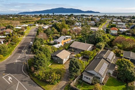 Photo of property in 47 Waimea Road, Waikanae Beach, Waikanae, 5036