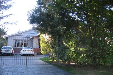 Photo of property in 17 Totara Crescent, Woburn, Lower Hutt, 5010