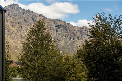 Photo of property in 17 Soudley Court, Jacks Point, Queenstown, 9371