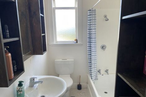 Photo of property in 3/133 Kelburn Parade, Kelburn, Wellington, 6012