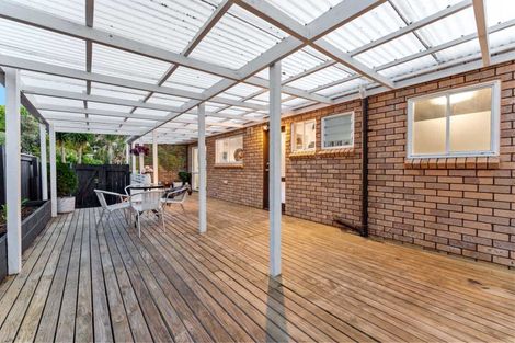 Photo of property in 5 Sispara Place, Beach Haven, Auckland, 0626