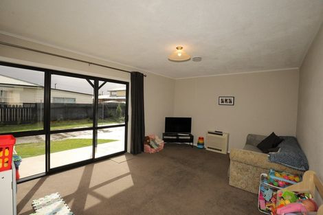 Photo of property in 61a Park Street, Winton, 9720