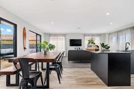 Photo of property in 7 Benjes Place, Woodend, 7610