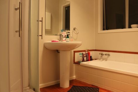 Photo of property in 71 Oakdale Road, Mount Roskill, Auckland, 1041
