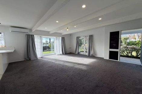 Photo of property in 1a Everglade Drive, Goodwood Heights, Auckland, 2105