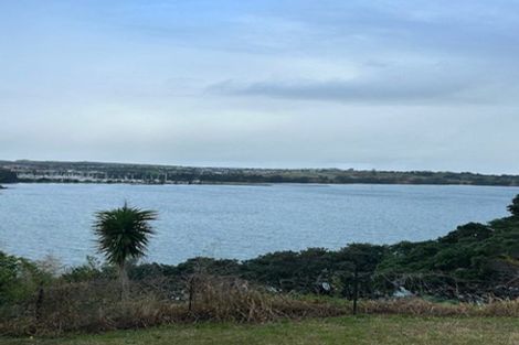 Photo of property in 83 Tiri Road, Tindalls Beach, Whangaparaoa, 0930