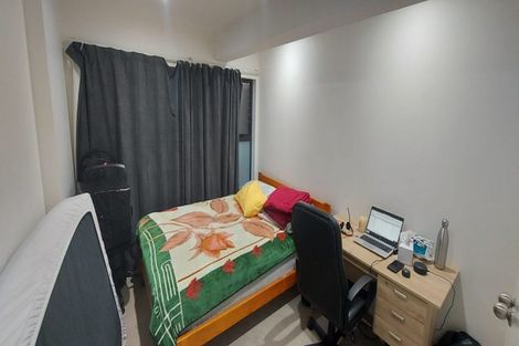 Photo of property in 20c Kohekohe Street, New Lynn, Auckland, 0600