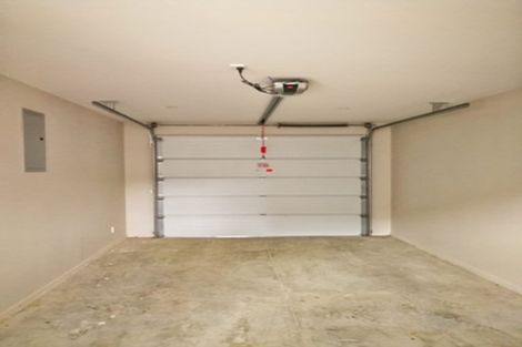 Photo of property in 12 Sunshine Boulevard, Sunnyvale, Auckland, 0612