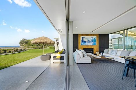 Photo of property in 45 Taumata Road, Omaha, 0986