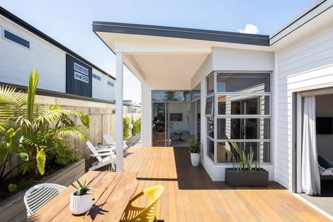 Photo of property in 14 Hugo Way, Papamoa Beach, Papamoa, 3118