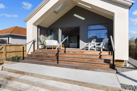Photo of property in 86 Bridge Street, New Brighton, Christchurch, 8061