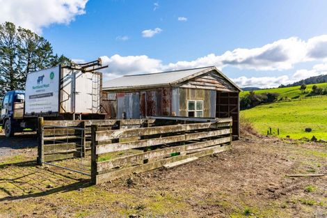 Photo of property in 1043 Whananaki Road North, Opuawhanga, Hikurangi, 0181