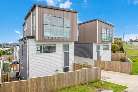 Photo of property in 298a Sunset Road, Windsor Park, Auckland, 0632