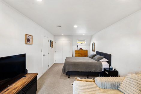 Photo of property in 1228 Howard Street, Parkvale, Hastings, 4122