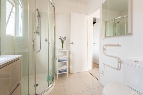 Photo of property in 47b Rawhiti Road, Manly, Whangaparaoa, 0930