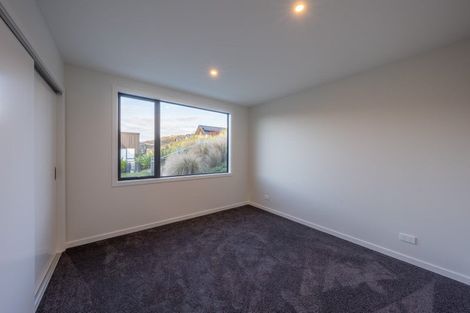 Photo of property in 35 Obelisk Street, Wanaka, 9305