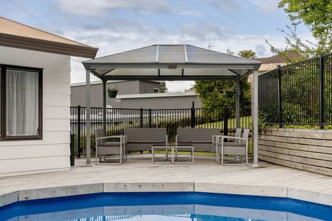 Photo of property in 7a Omokoroa Road, Omokoroa, 3114