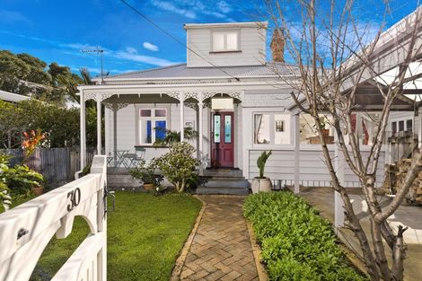 Photo of property in 2/30 Mozeley Avenue, Devonport, Auckland, 0624