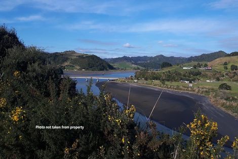 Photo of property in 63 North Street, Mokau, 4376