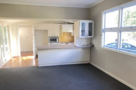 Photo of property in 10 Avonhead Road Avonhead Christchurch City