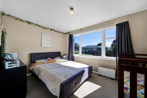 Photo of property in 8 Reid Avenue, Hawera, 4610