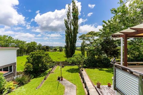 Photo of property in 7 Griffin Road, Maungaturoto, 0520