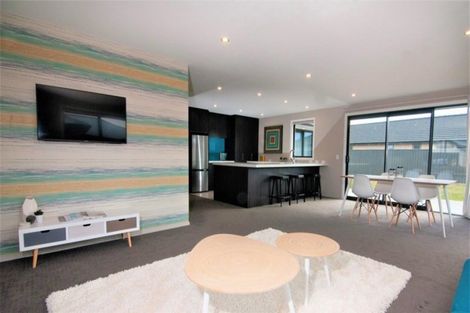 Photo of property in 8 Stowell Drive, Cromwell, 9310