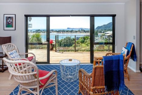 Photo of property in 9 Ridge Road, Tairua, 3508