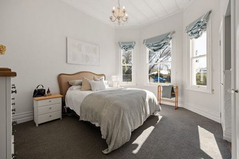 Photo of property in 31 Clare Street, Cambridge, 3434