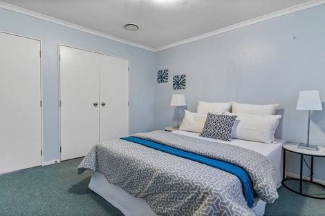 Photo of property in 12 Bokeen Lane, Flat Bush, Auckland, 2019
