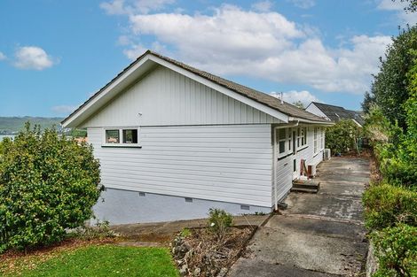 Photo of property in 17 Annan Grove, Papakowhai, Porirua, 5024