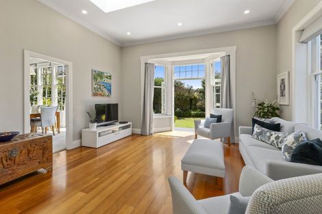 Photo of property in 7 Burnham Street, Seatoun, Wellington, 6022