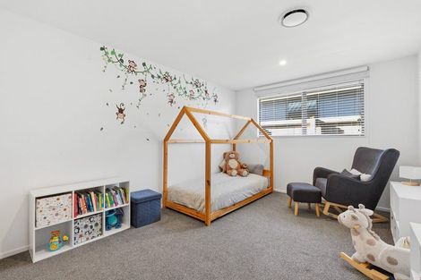 Photo of property in 77 Bannister Street, Jacks Point, Queenstown, 9371