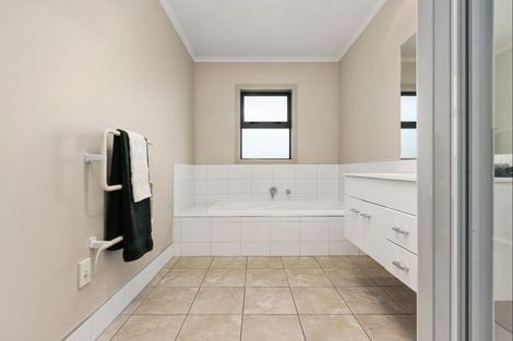 Photo of property in 20f Tomoana Road, Mahora, Hastings, 4120